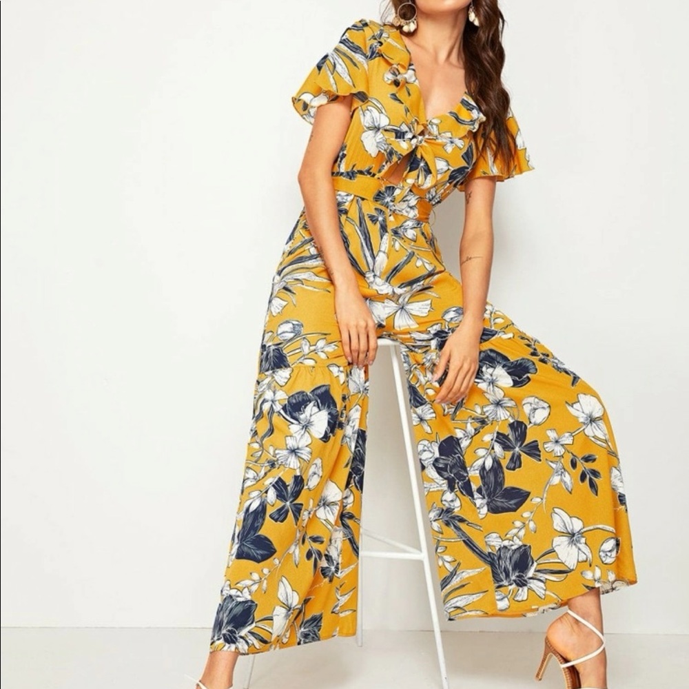Floral Print Tie Front Flare Leg Belted Jumpsuit